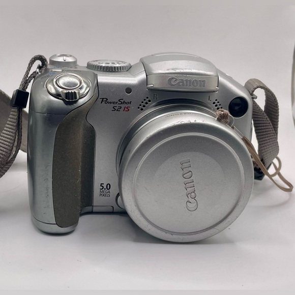 Canon PowerShot S2 IS Digital Camera - Silver and Gray - Picture 1 of 16